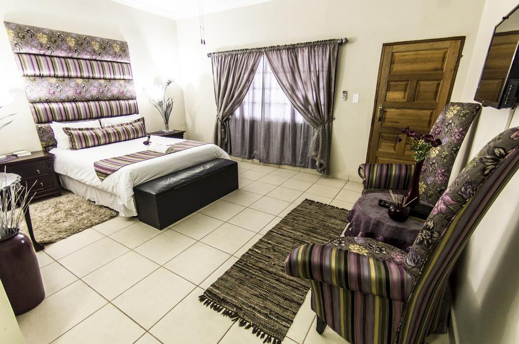 Dei Gratia Guest House Musina Bagian luar foto