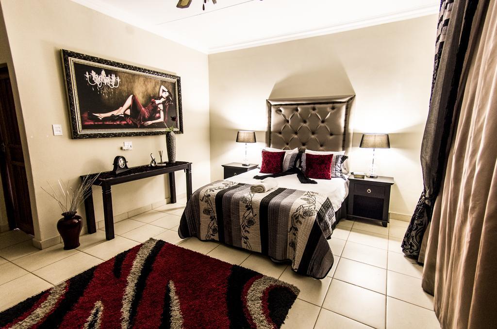 Dei Gratia Guest House Musina Bagian luar foto